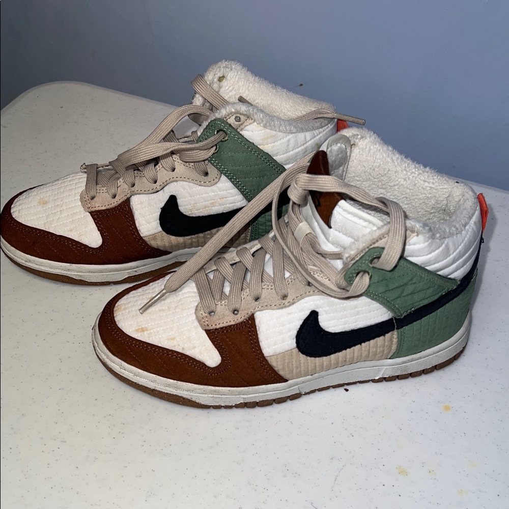 Nike Kids High-Top Sneakers - Size 5